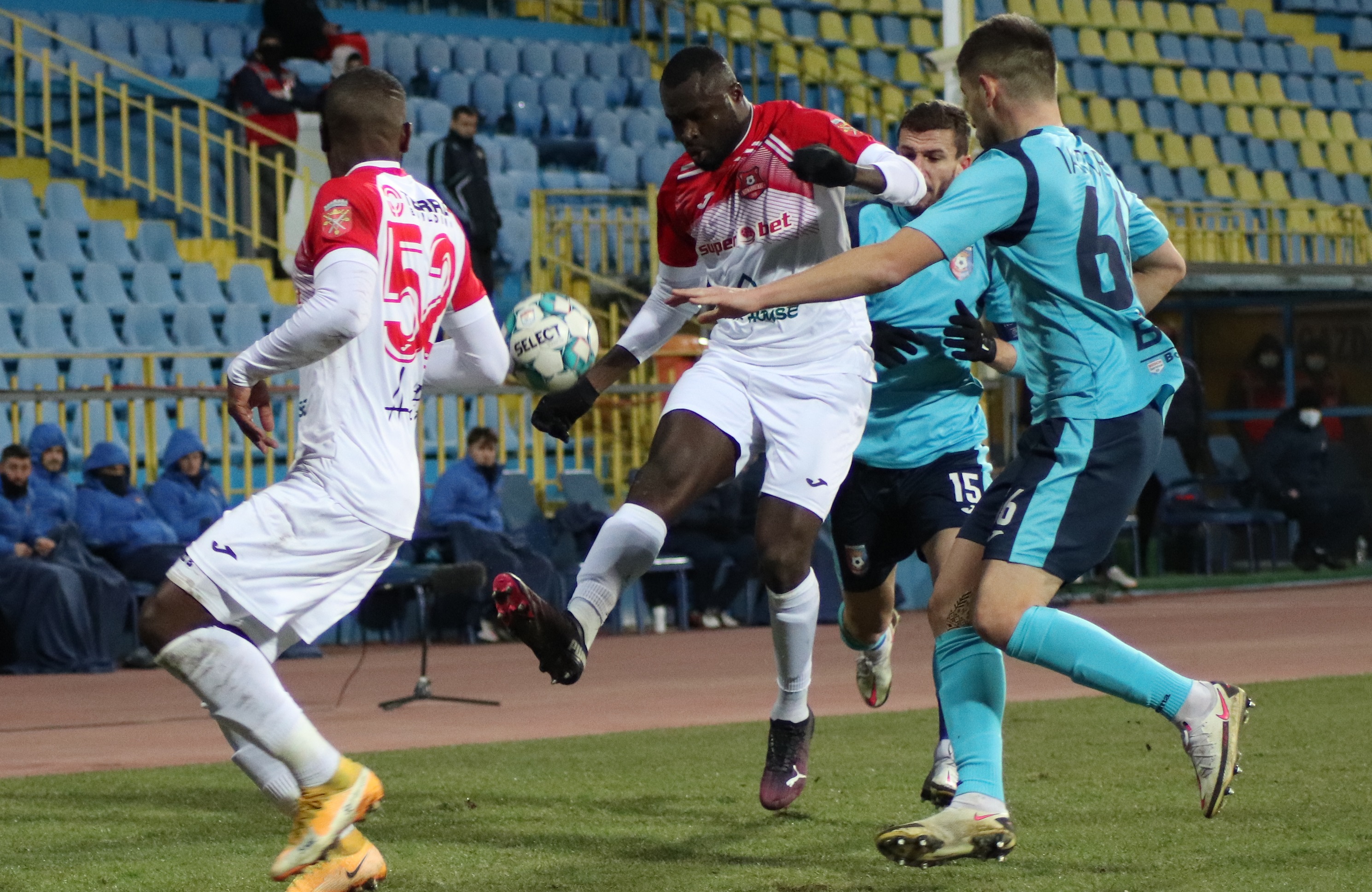 Hermannstadt - Chindia 1-1. Sibienii n-au mai câștigat de 7 etape, iar oaspeții bifează 8 partide la rând fără eșec