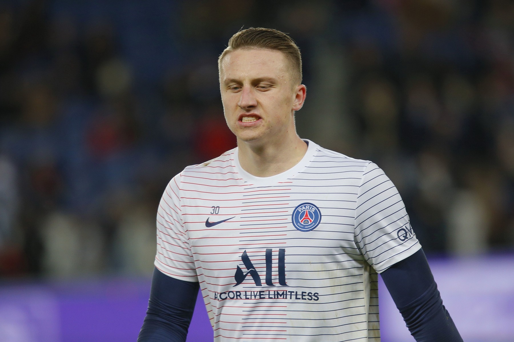 Dinamo vrea să împrumute un jucător de la PSG! Anunțul făcut în străinătate