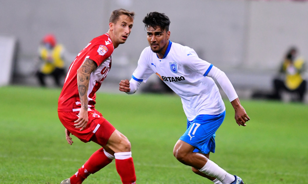 Juan Camara și Ștefan Baiaram, în meciul Dinamo - Craiova / Foto: Sport Pictures