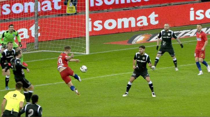 FCSB - Poli Iași 0-0, ACUM, la Digi Sport 1. Tănase ratează prima mare șansă a jocului