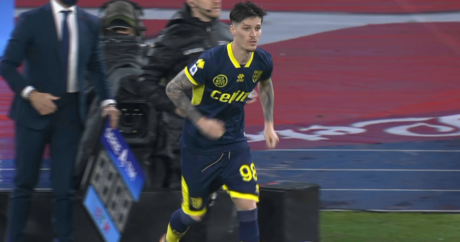 Parma - Bologna, ACUM, pe Digi Sport 2. Dennis Man și Valentin Mihăilă sunt rezerve