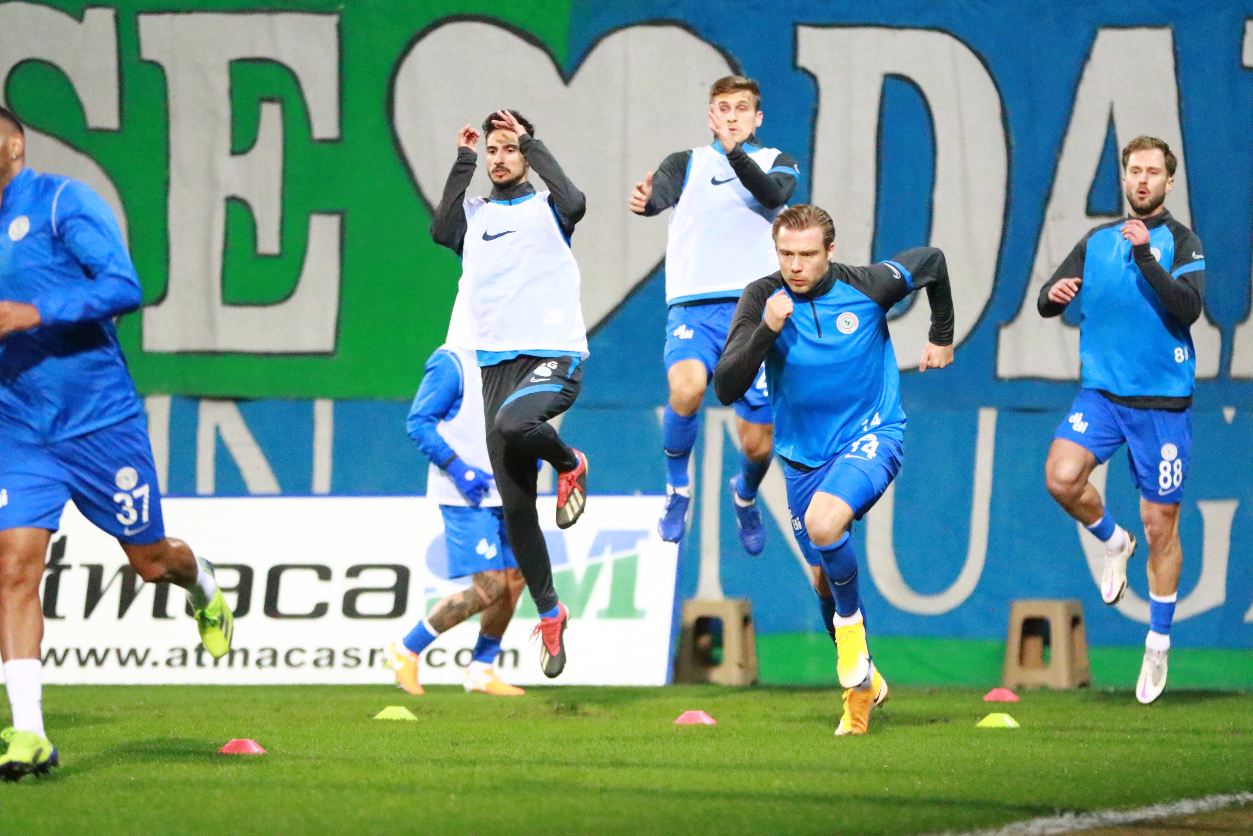 Cum explică stafful lui Șumudică startul greoi de la Rizespor: "Avem nevoie de timp!"