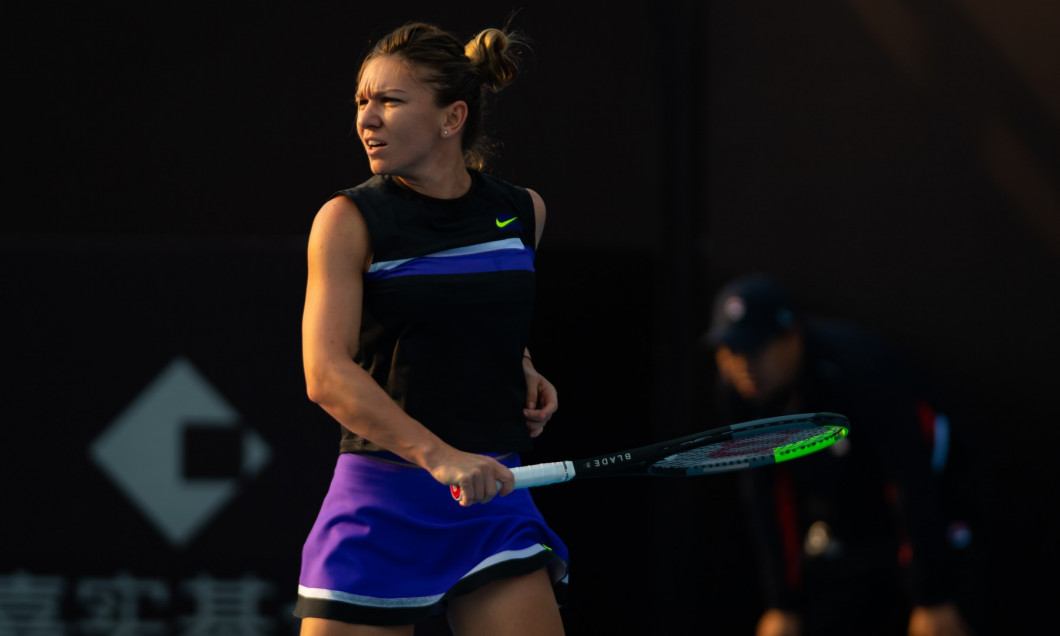 Simona Halep, în timpul ultimei confruntări directe cu Ekaterina Alexandrova, meci pierdut la Beijing / Foto: Profimedia