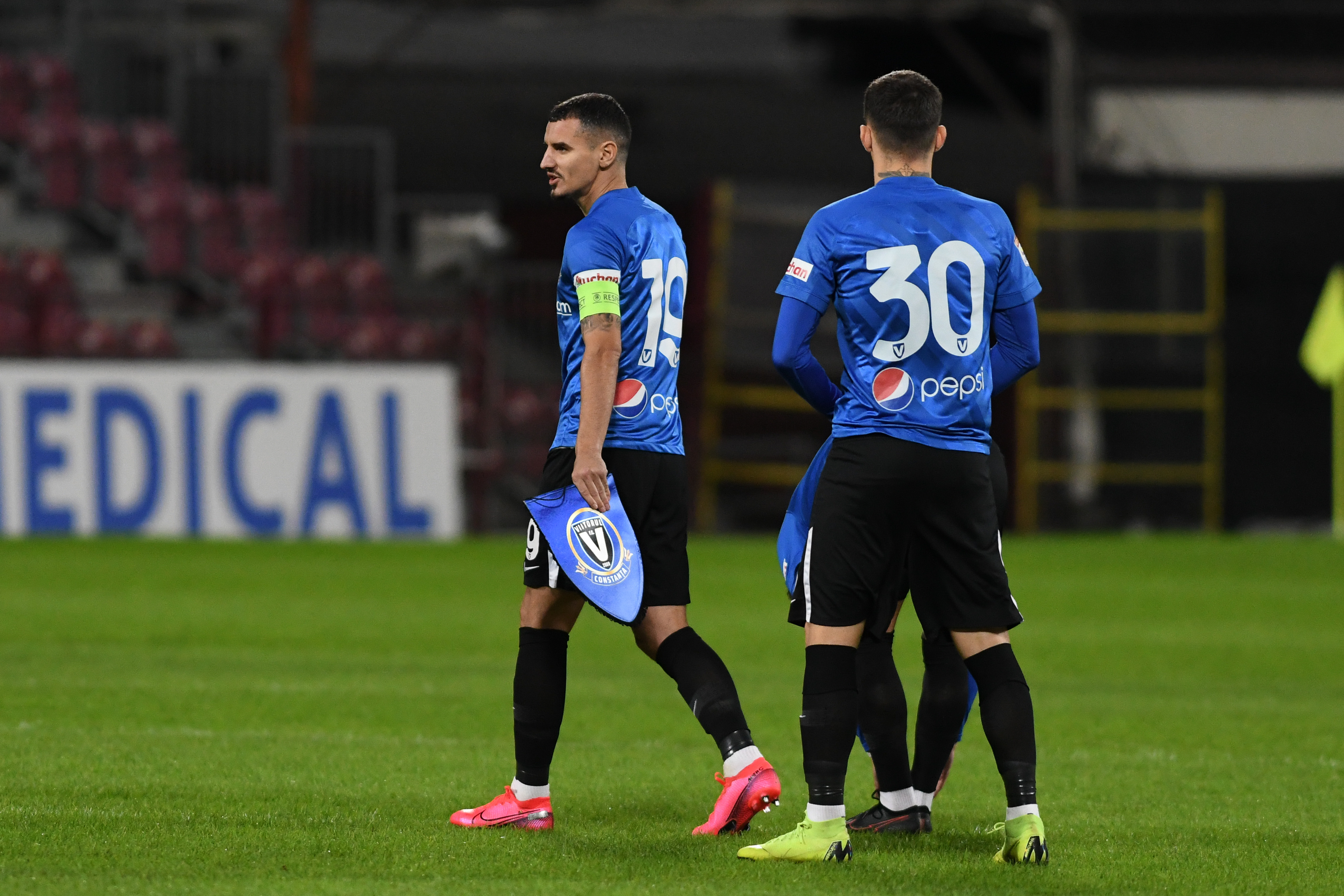 Viitorul se îndepărtează de playoff după eșecul dramatic de la Cluj: ”E frustrare și dezamăgire, batem pasul pe loc!”