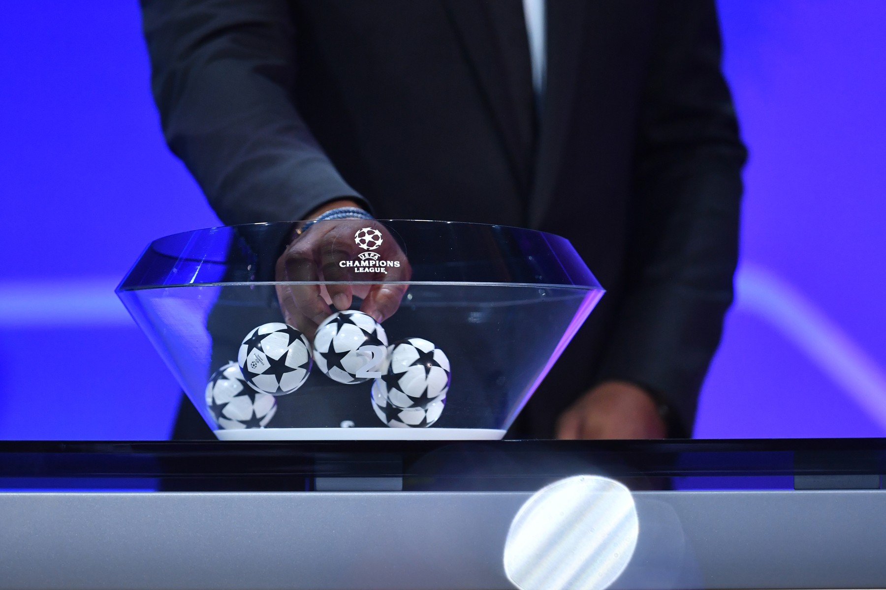 Liga Campionilor, gata să treacă la "modelul elvețian". UEFA vrea să renunțe la grupele clasice