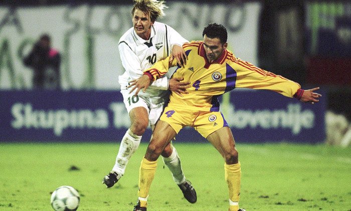 FUSSBALL: NATIONALMANNSCHAFT WM QUALIFIKATION 2001, SVN - ROM 2:1