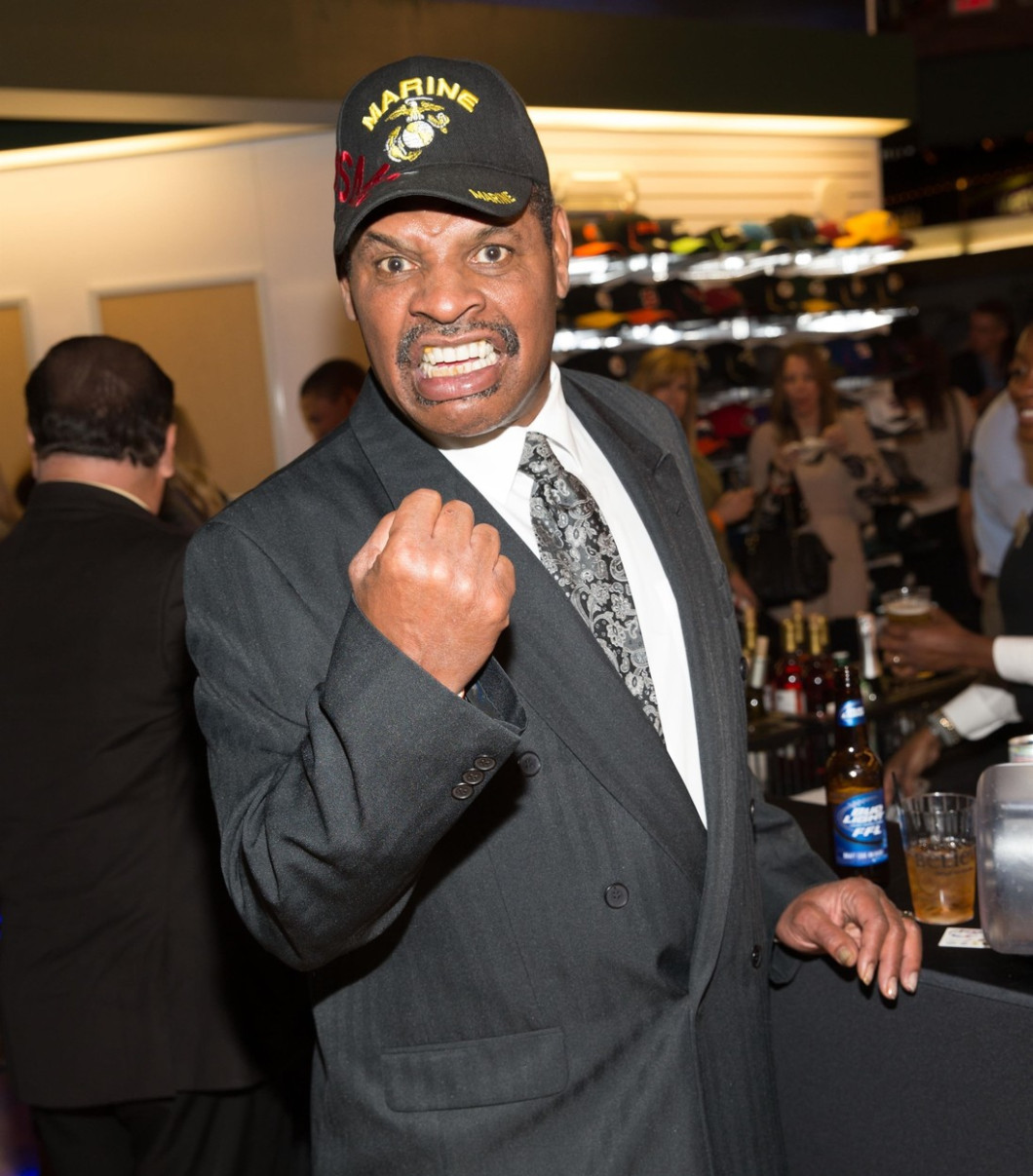 Leon Spinks Has Passed Away at 67 **FILE PHOTOS**