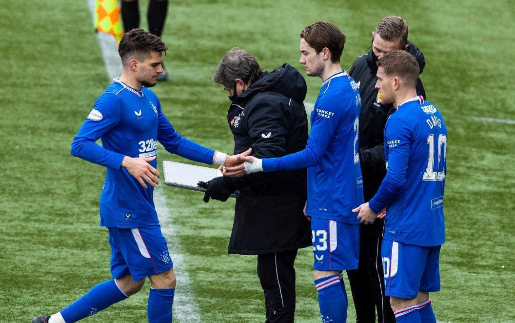 Steven Gerrard, critici fără precedent pentru Ianis Hagi și colegii de la Rangers! Discursul ținut după 1-1 cu Hamilton