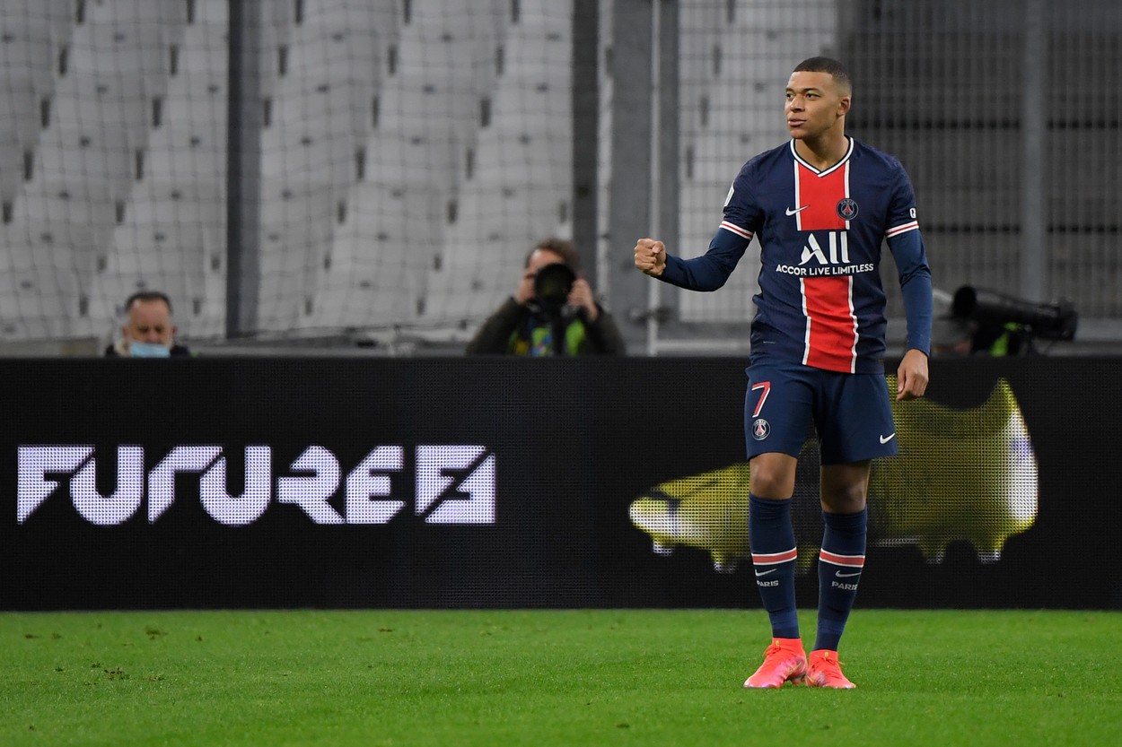 PSG a câștigat fără emoții "Le Classique"! "TGV-ul" Mbappe i-a lăsat cu gura căscată pe fundașii lui Marseille