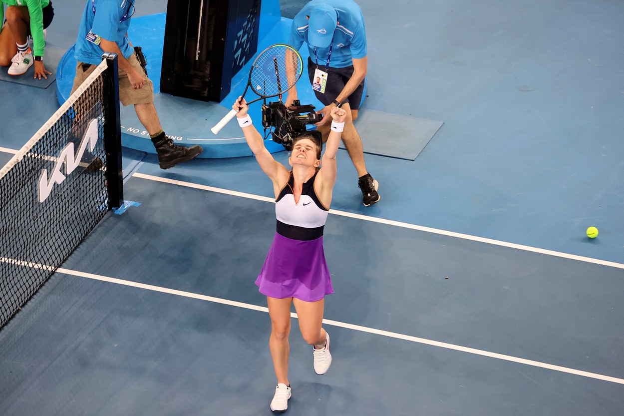 Analiza lui Cristian Tudor Popescu, după victoria spectaculoasă a Simonei Halep: ”A reușit să nu se enerveze”