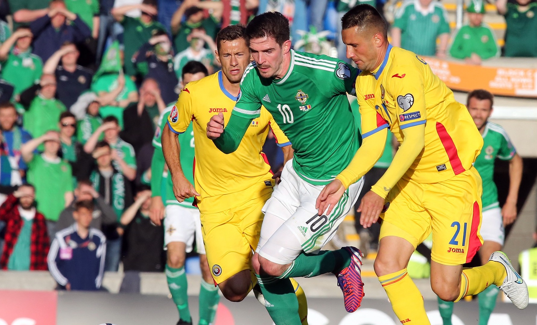 Kyle Lafferty s-a interesat de situația financiară a lui Sepsi. Ce răspuns a primit starul Irlandei de Nord