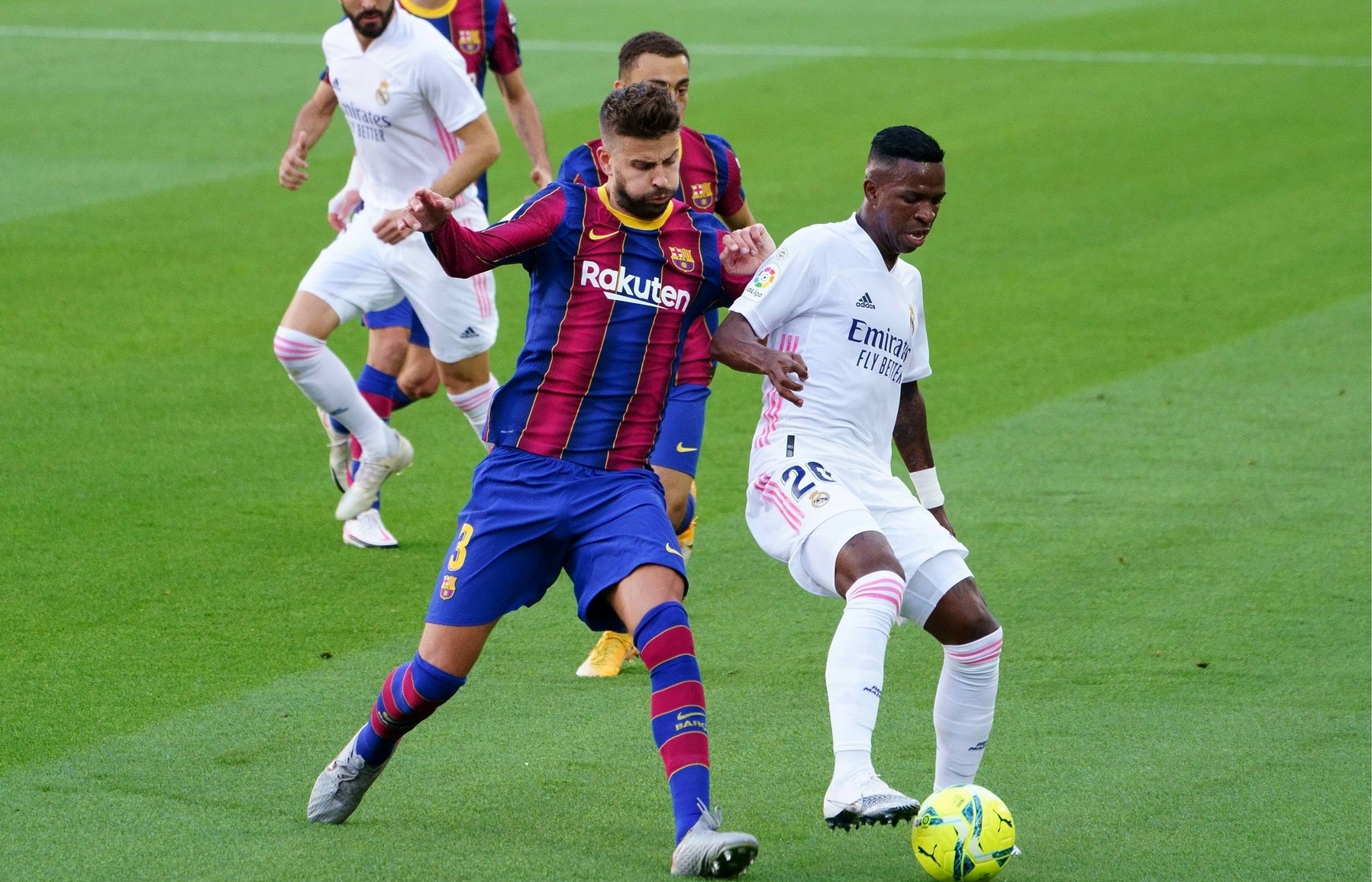 Pique riscă o suspendare usturătoare, după ce a aprins din nou spiritele între Barcelona și Real Madrid
