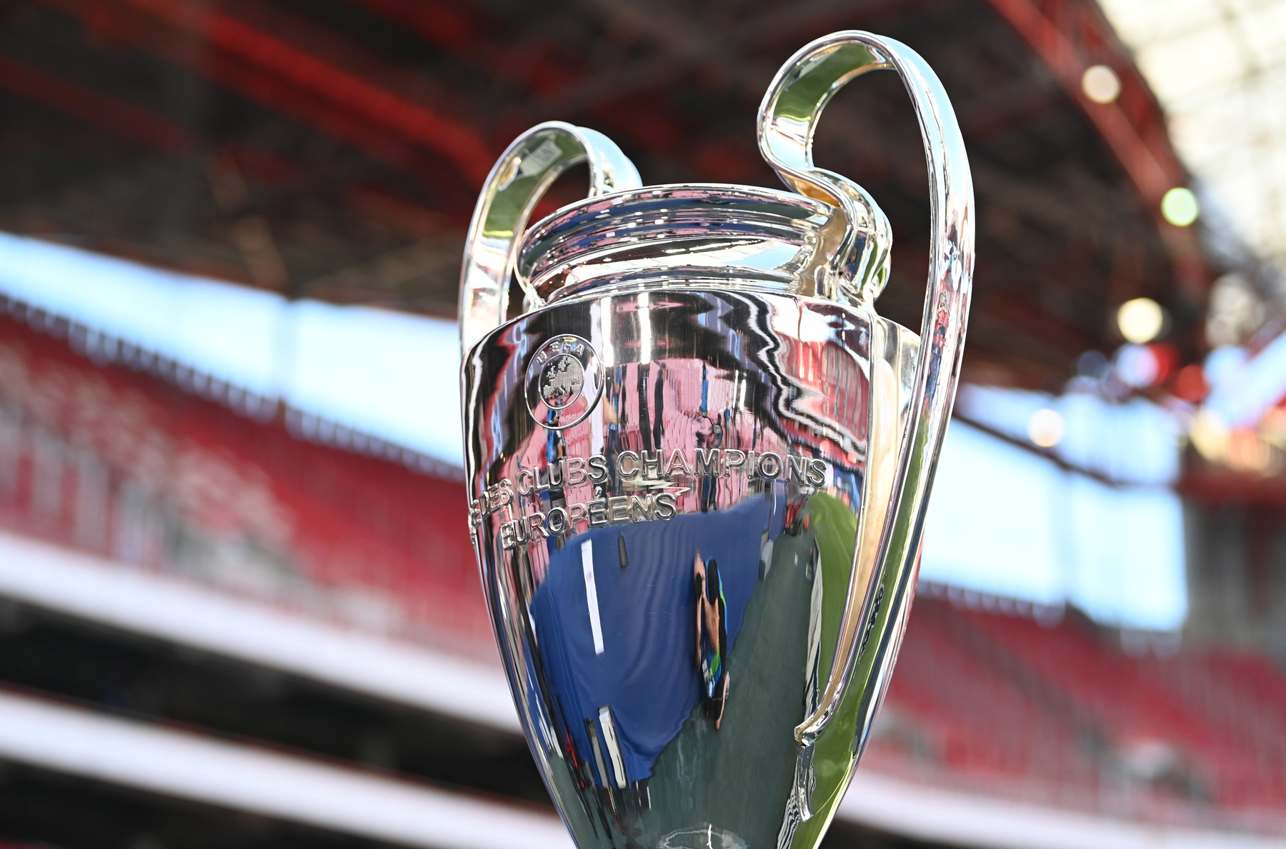 L'Equipe anunță formatul revoluționar pentru Champions League: 36 de echipe, meciuri inclusiv joi + ajutor pentru granzi