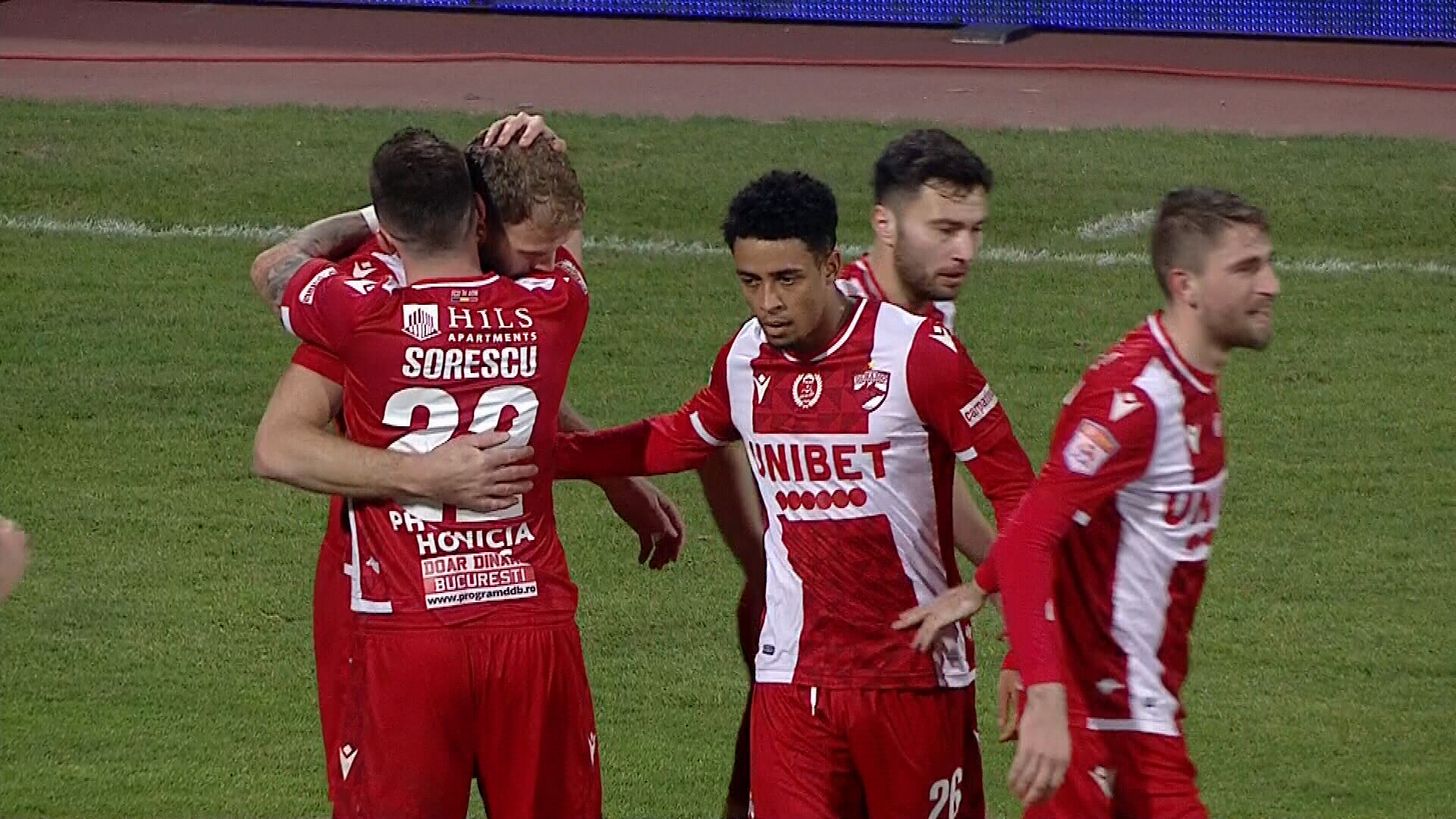 Dinamo - FCSB 1-0. "Câinii" își iau revanșa în derby și se califică în sferturile de finală ale Cupei României