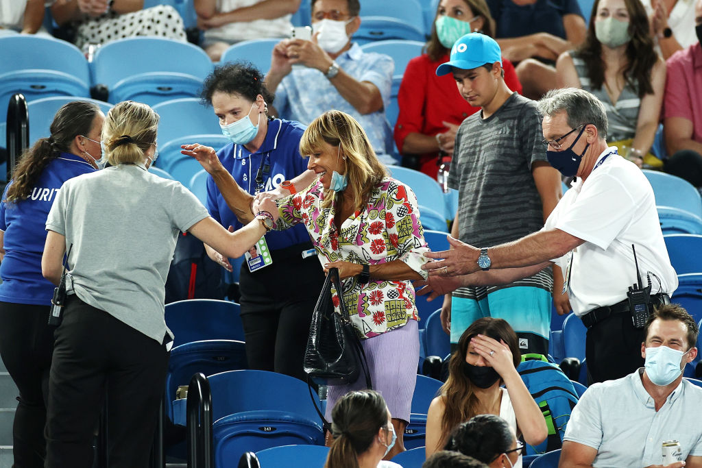 Organizatorii au decis reducerea accesului suporterilor pe principalele arene de la Australian Open!