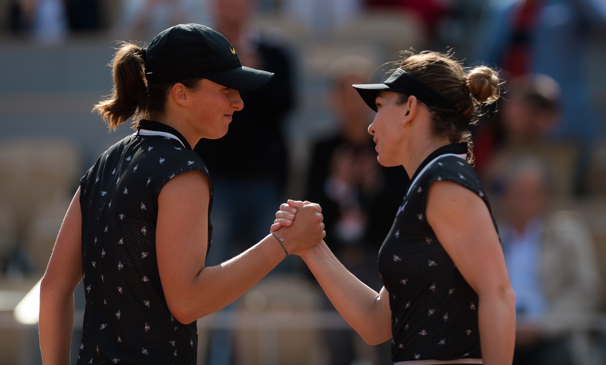 Simona Halep şi Iga Swiatek, dialog de la distanţă. Ce cuvinte a folosit sportiva din Polonia la adresa campioanei noastre