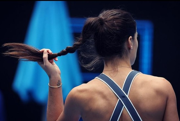 Ce a postat Sorana Cîrstea, după prestațiile cu năbădăi de la Australian Open. ”Îndurăm și cucerim!”