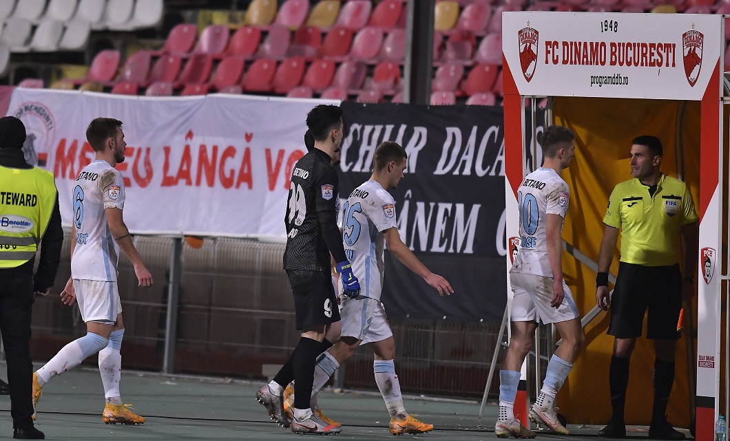 Fotbaliștii de la FCSB, băgați în ședință după eșecul cu Dinamo! ”Trebuie schimbate anumite lucruri!”