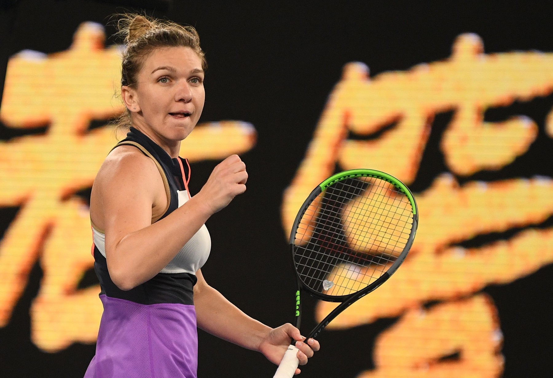 Simona Halep, elogiată la nivel înalt. ”Inteligentă și eficientă!” Cum s-a impus în fața lui Swiatek
