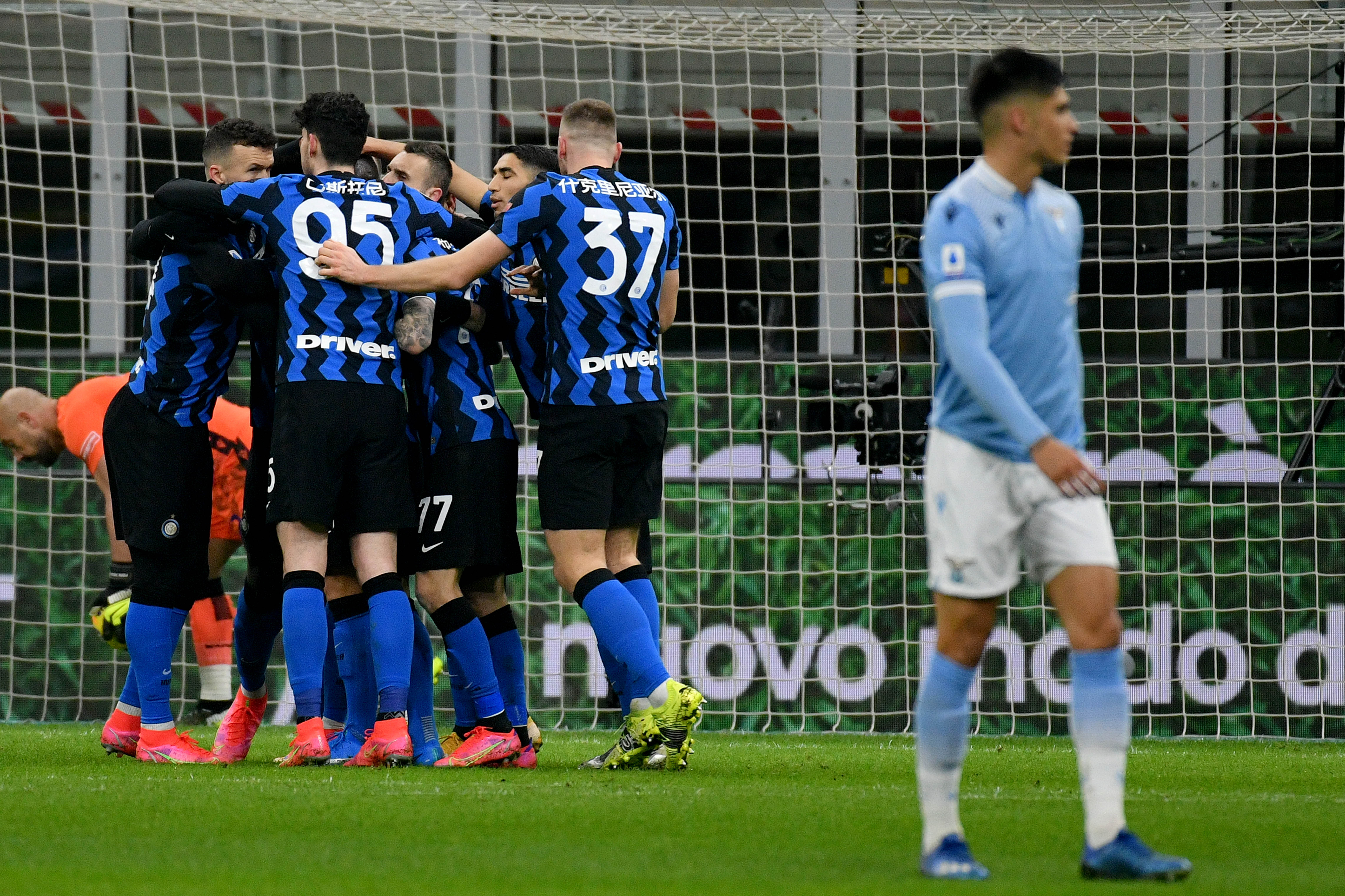 Inter - Lazio 3-1. Milanezii redevin lideri. Lukaku, omul derby-ului, cu dublă și assist