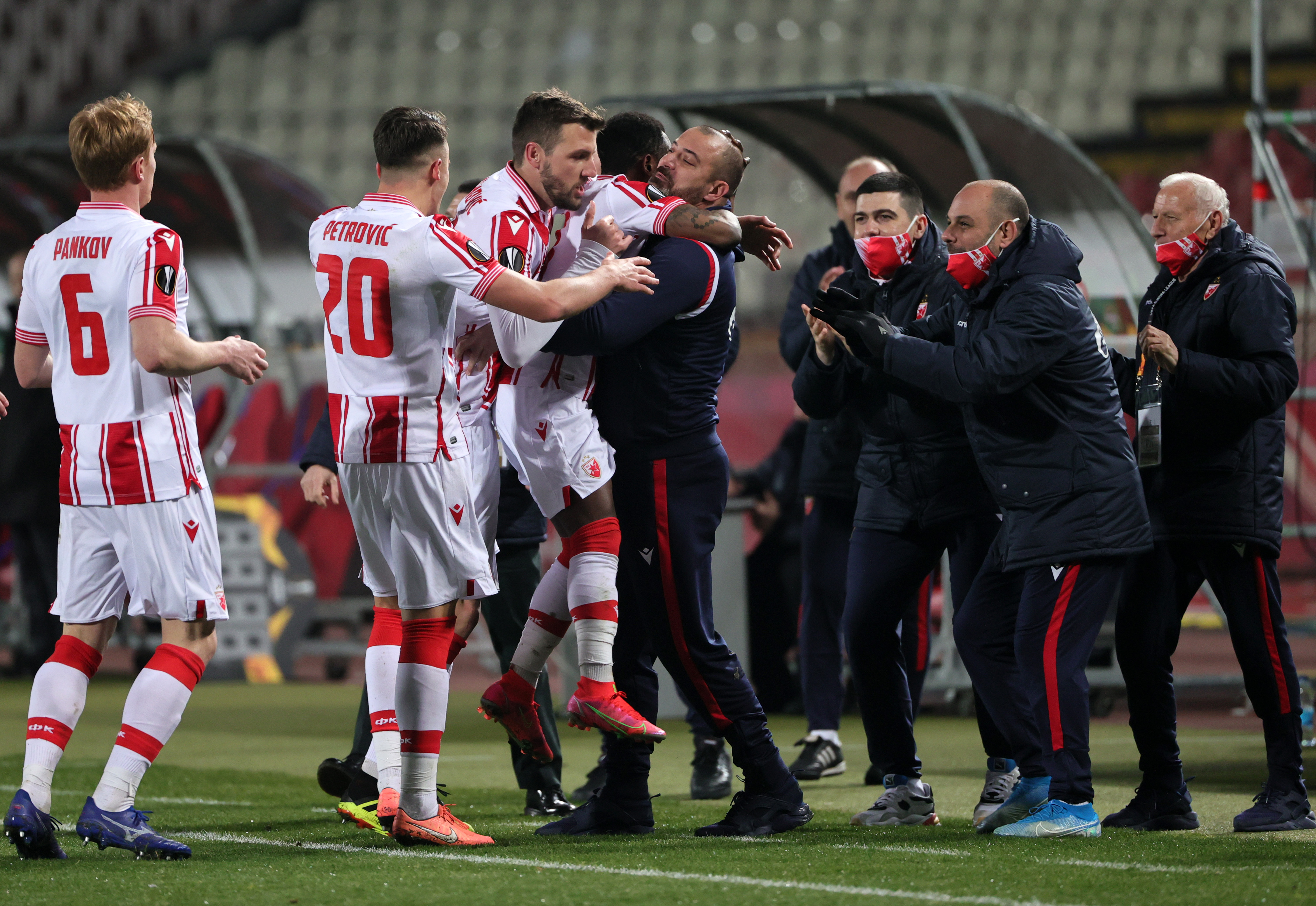 CFR Cluj are de ce să se teamă dacă deschide scorul cu Steaua Roșie! Ce au reușit sârbii împotriva liderului din campionat