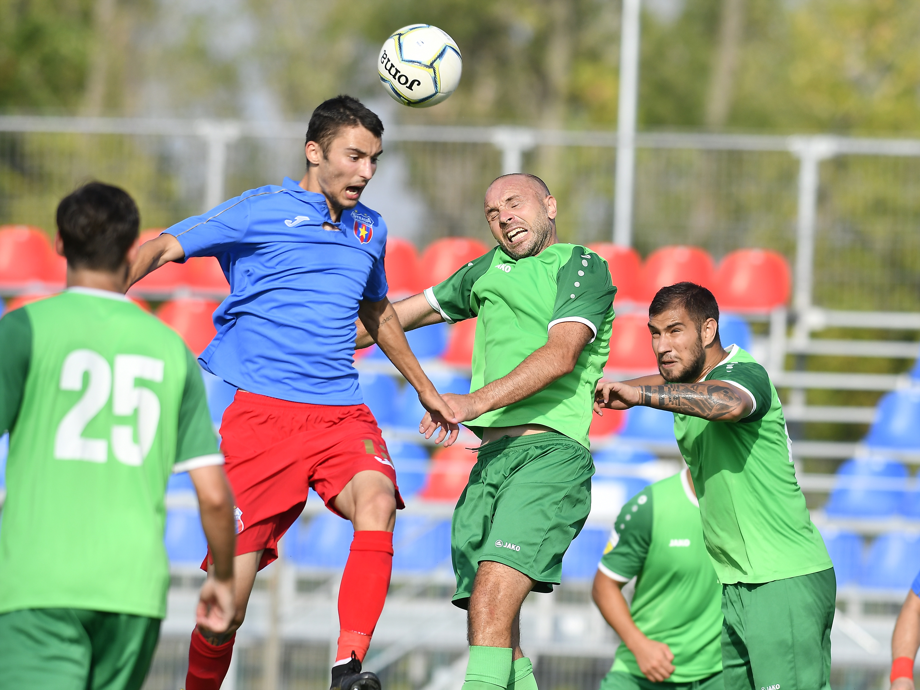 Un nou Adrian Ilie la Steaua: Nu ne interesează ce jucători trimite FCSB în Liga 3, suntem favoriți să promovăm