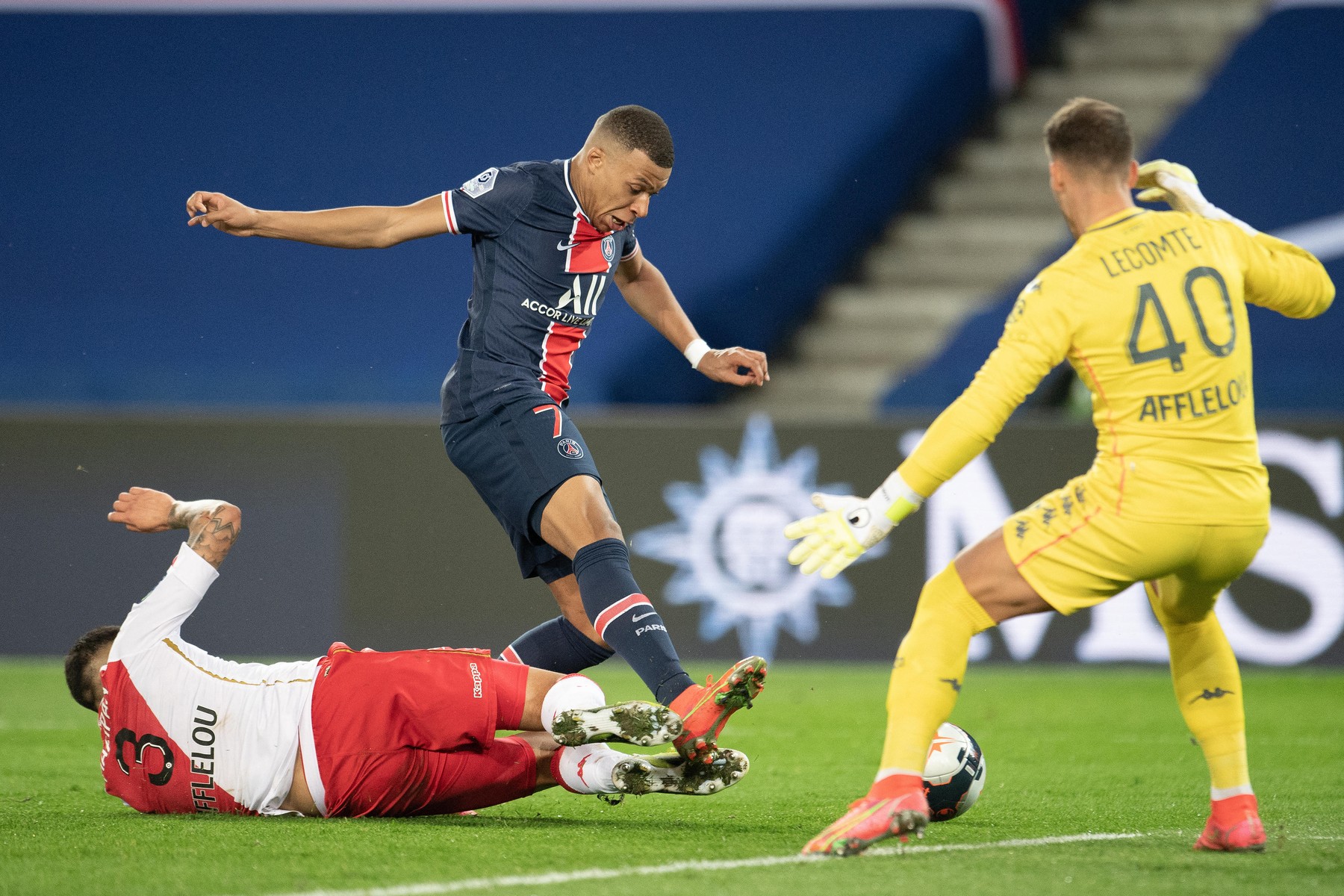 AS Monaco a impresionat și pe Twitter după victoria cu PSG: "FC Barcelona, ne puteți lăsa un mesaj"