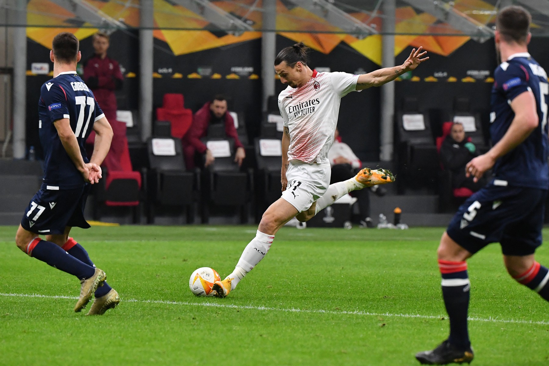 AC Milan - Steaua Roșie Belgrad 1-1. Elevii lui Stankovic părăsesc Europa League după o luptă superbă