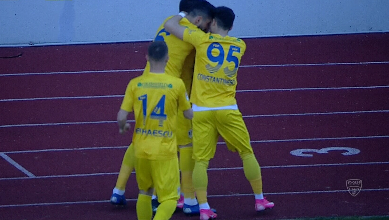 Pandurii Tg. Jiu - Petrolul 0-4. Ploieștenii au rezolvat meciul din prima repriză și au urcat pe podium