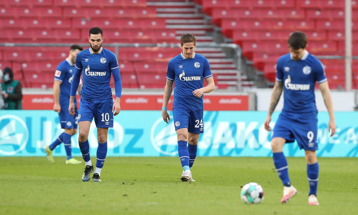 Schalke a demis al patrulea antrenor din acest sezon! Cine va încerca să salveze echipa