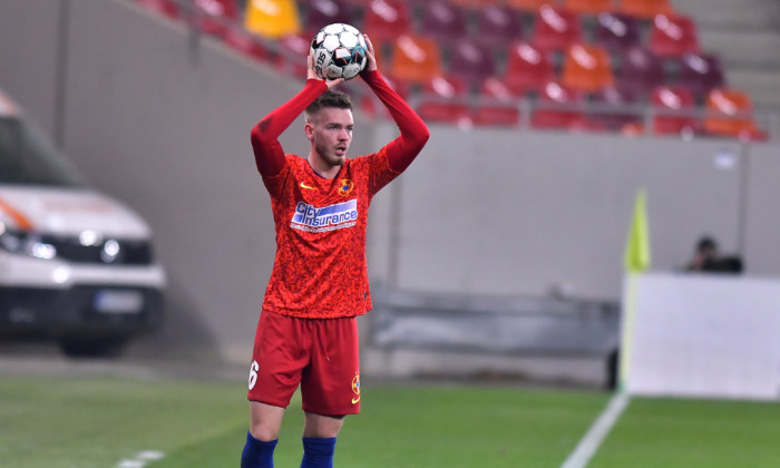 Denis Haruț, fundașul de la FCSB / Foto: Sport Pictures