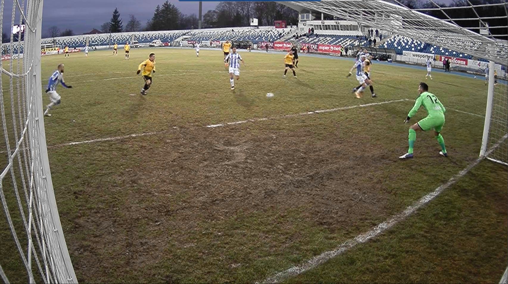 Poli Iași - FC Voluntari 0-2. Ivanov a rezolvat meciul cu o dublă. Ambele echipe au rămas în 10 oameni în același minut