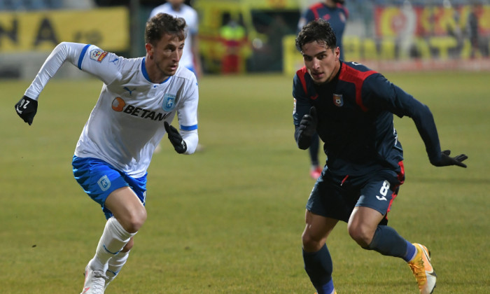 Marco Dulca și Juan Camara, în meciul Chindia - Craiova / Foto: Sport Pictures