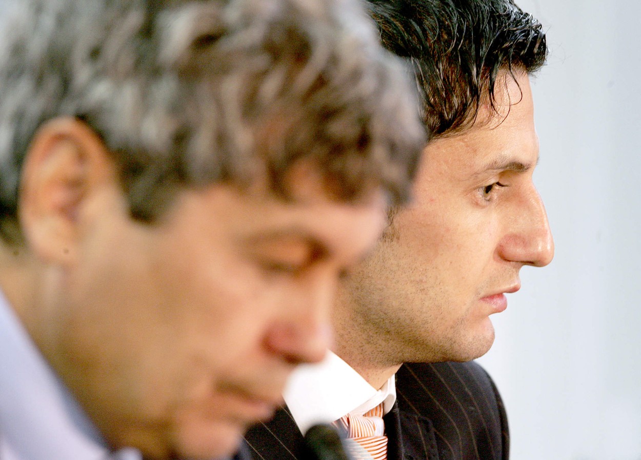 Imagine Stire Răzvan Lucescu și Mircea Lucescu: imaginile care au făcut înconjurul lumii. ”Mi s-a părut că l-am trădat” | 2review.ro