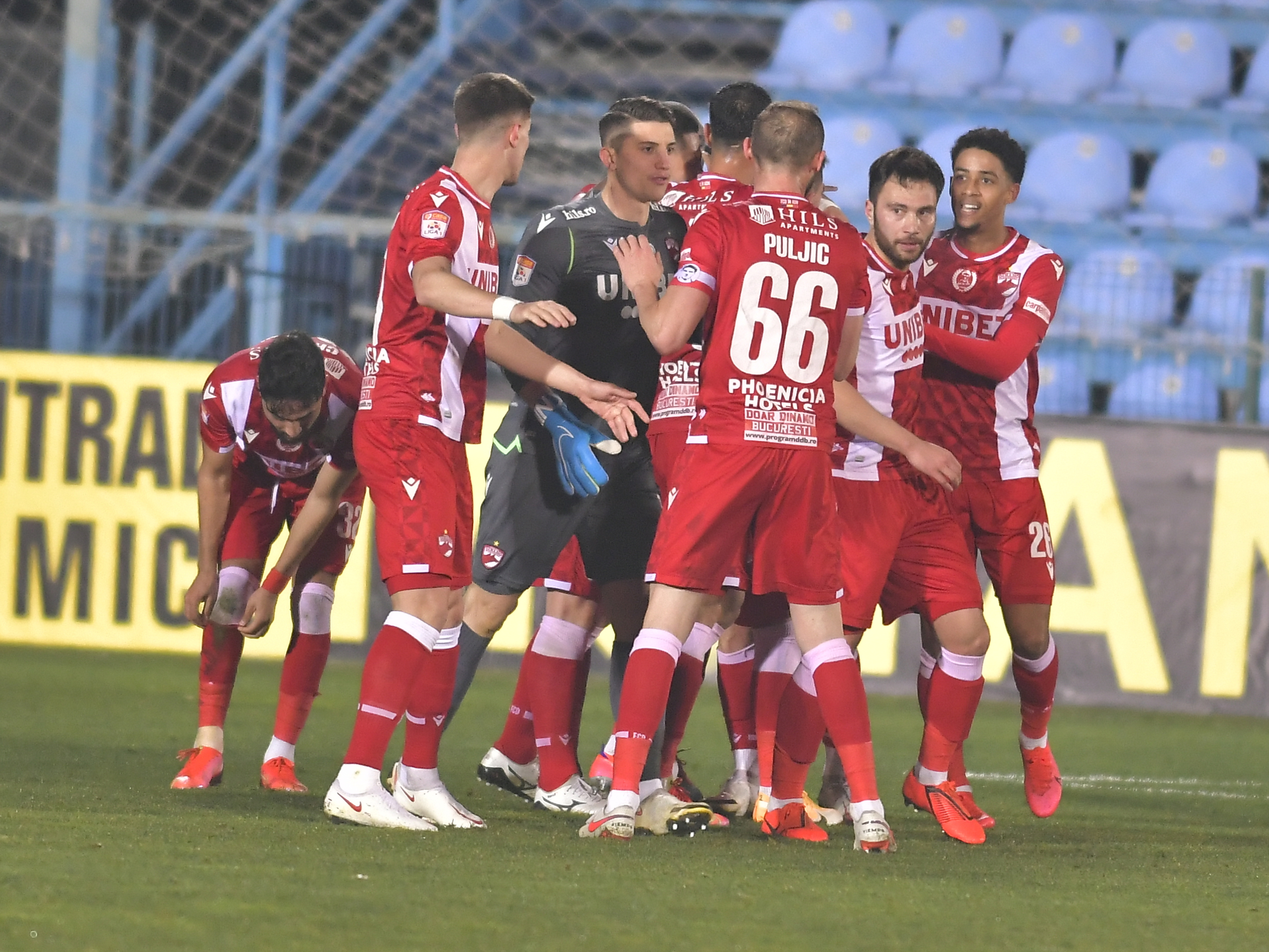 LIVE VIDEO Dinamo - FC Argeș, ora 20:30, pe Digi Sport 1. ”Câinii”, obligați să câștige pentru a se îndepărta de ”zona roșie”