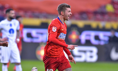 Florin Tănase, după golul marcat în FCSB - Gaz Metan / Foto: Sport Pictures