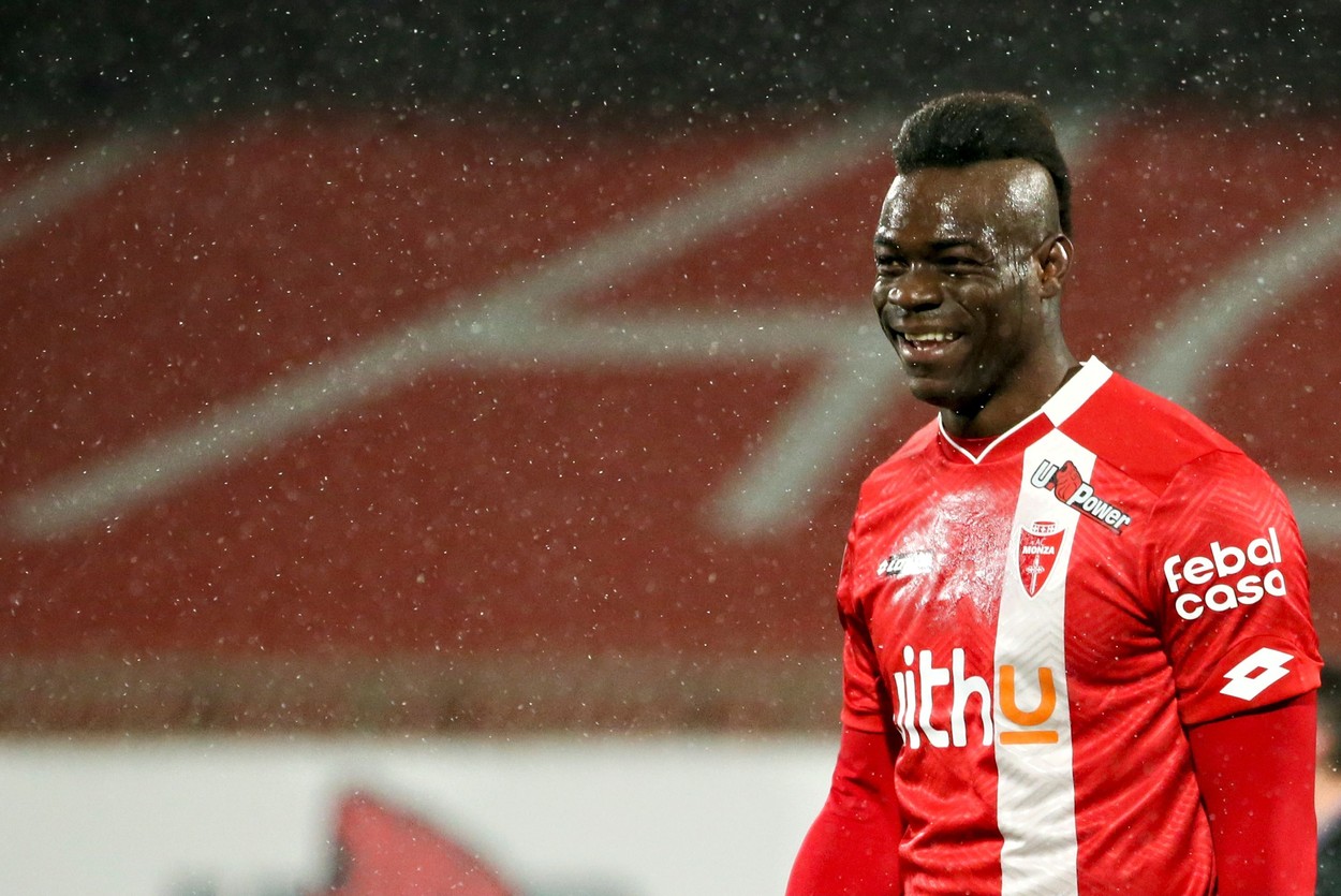 Mario Balotelli i-a jucat o farsă de zile mari unui coleg de la Monza: "L-am făcut fericit"