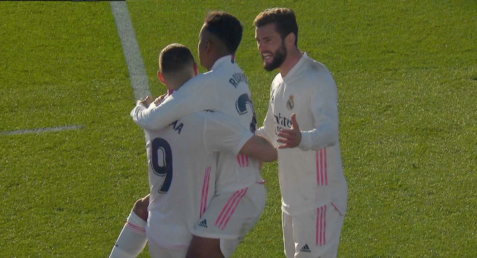 Real Madrid - Elche 2-1. Benzema, cu o ”dublă”, aduce victoria pentru trupa lui Zidane