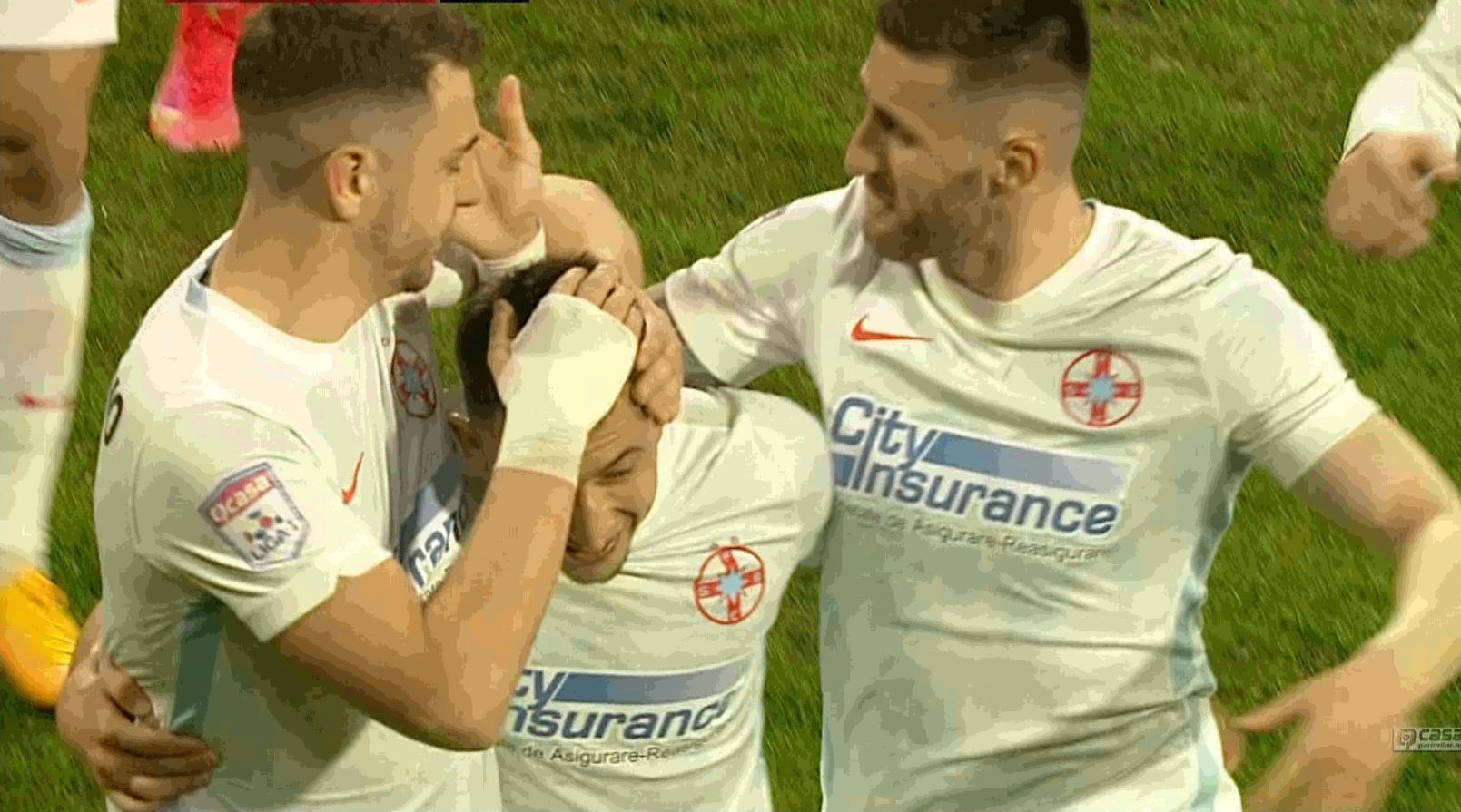 UTA Arad - FCSB 0-1, ACUM, la Digi Sport 1. Moruțan deschide scorul. Tănase ratează singur cu portarul. Arădenii, în 10 oameni