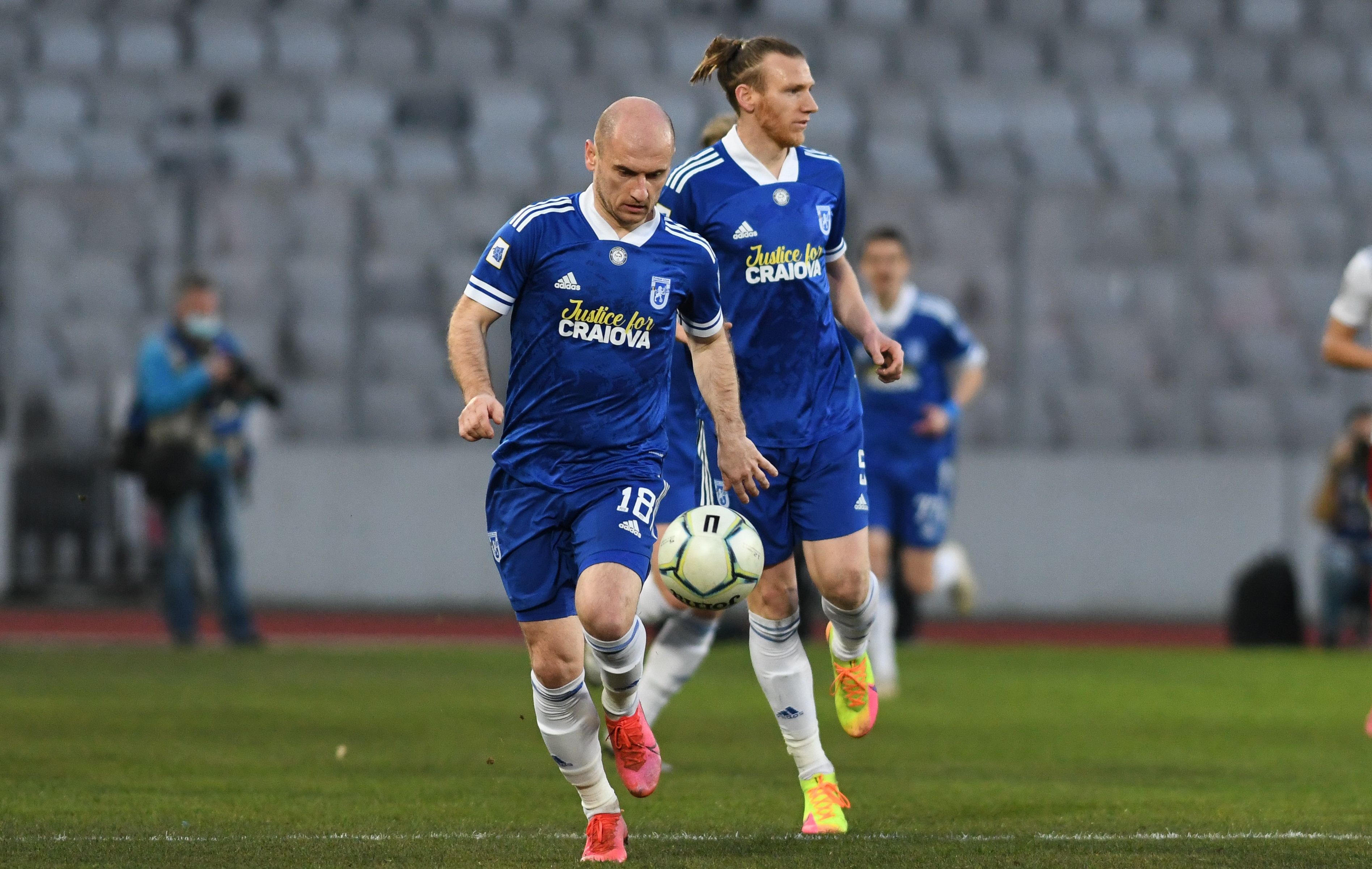 FC U Craiova 1948 - Farul 0-0. Trică și Zicu s-au anihilat reciproc și acum împart primul loc cu Stoican și Alexa