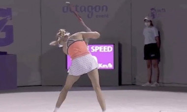 Eugenie Bouchard a distrus o rachetă în meciul cu Sara Sorribes Tormo / Foto: Captură Twitter@TennisCanada