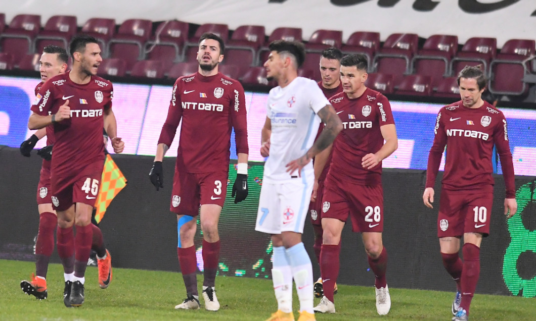 Fotbaliștii de la CFR Cluj, în meciul cu FCSB, câștigat 2-0 / Foto: Sport Pictures