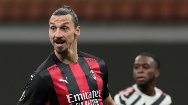 AC Milan și-a prezentat noul echipament! Ibrahimovic, printre ”modele”