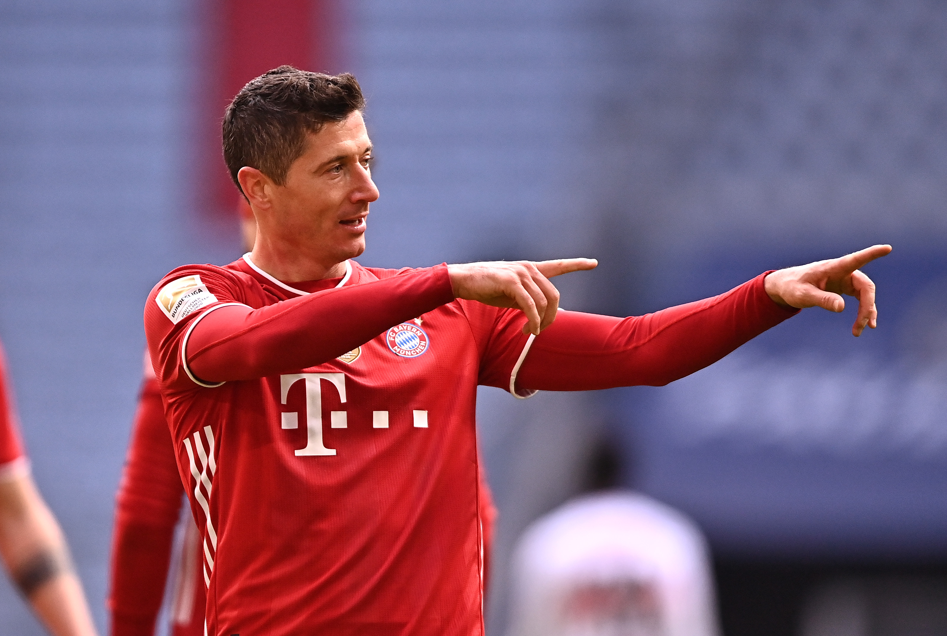 Ce onoare! Super golgheterul Robert Lewandowski, decorat de președintele Poloniei: O chintesenţă a perfecţiunii