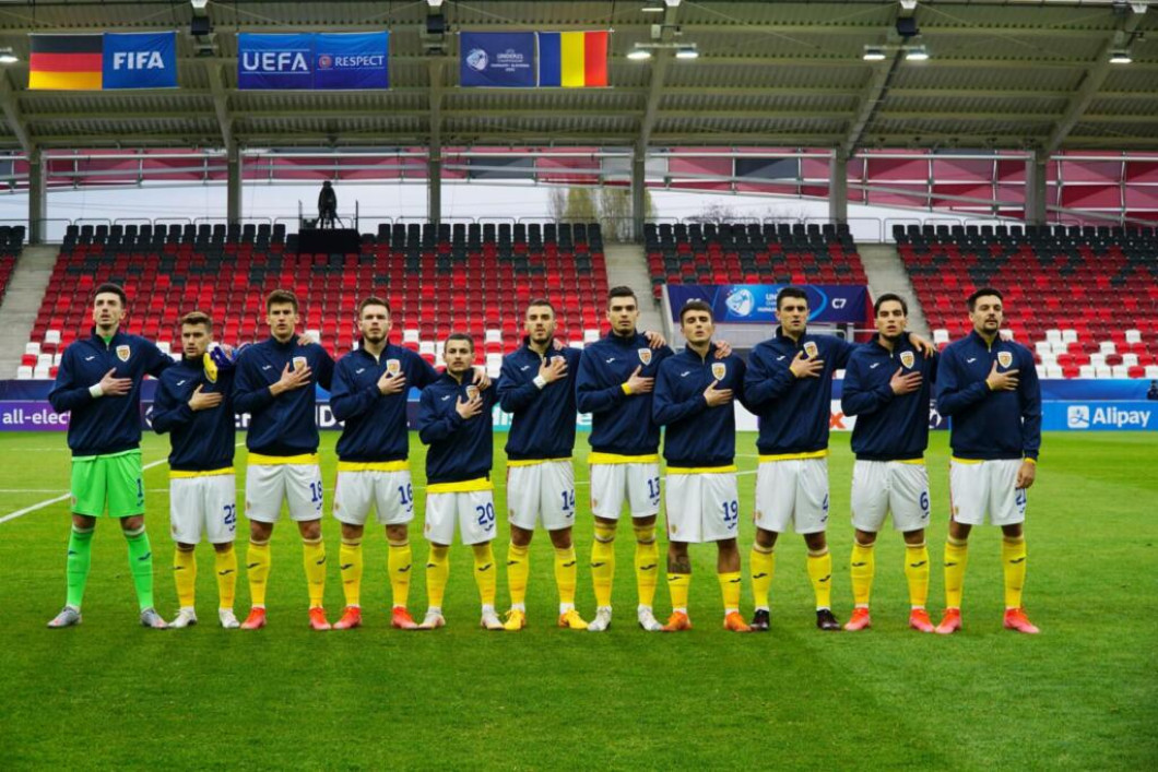 Fotbaliștii naționalei de tineret a României, înaintea meciului cu Germania / Foto: FRF.ro
