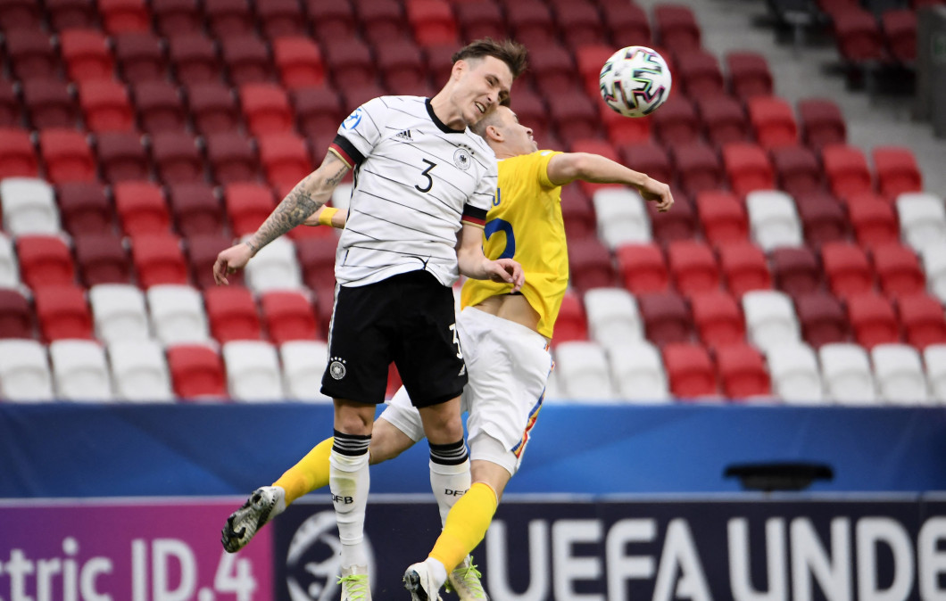 Darius Olaru și David Raum, în meciul România U21 - Germania U21 / Foto: Profimedia