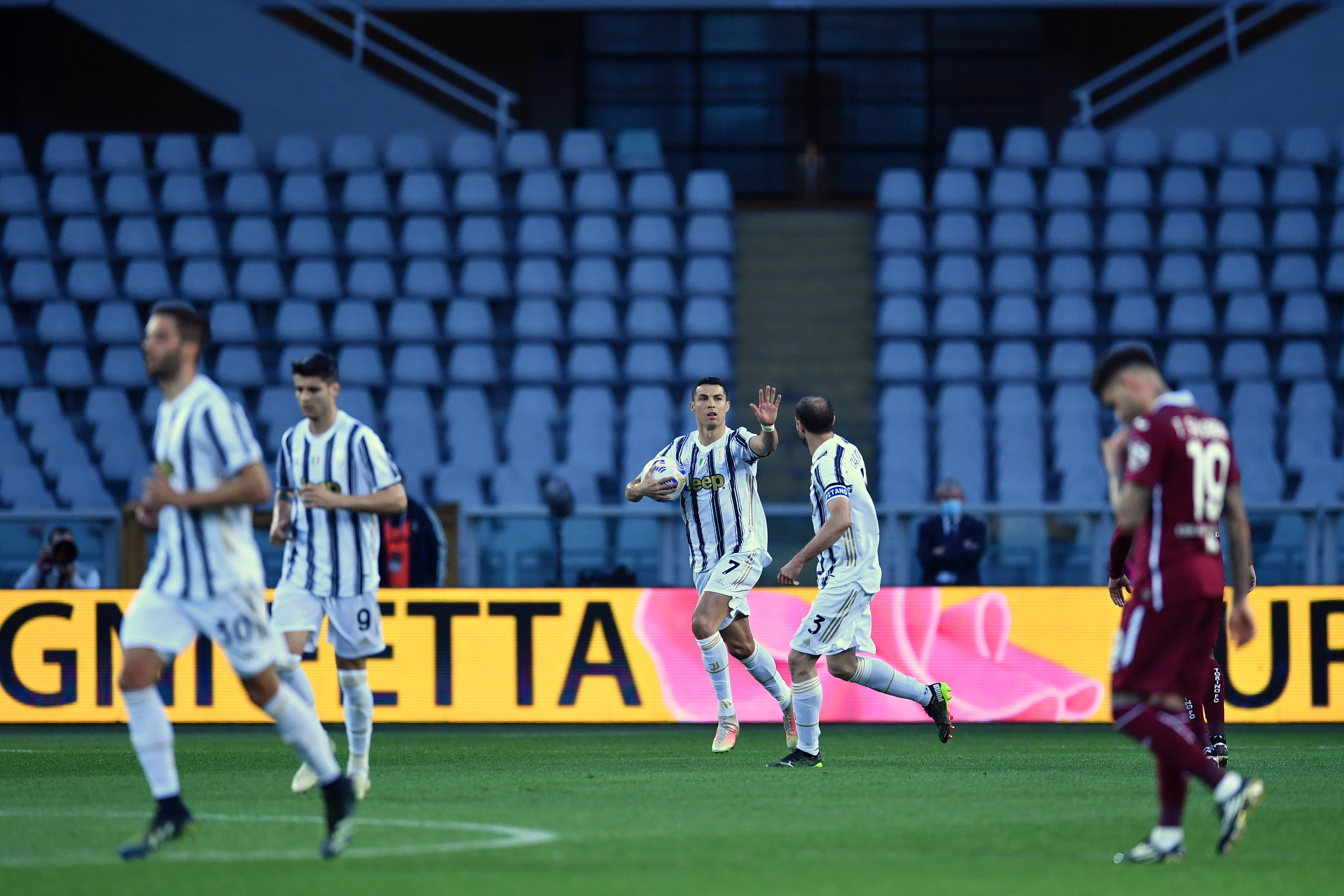 Torino - Juventus 2-2. Cristiano Ronaldo a adus un punct pentru echipa lui Pirlo în derby-ul cu rivala locală