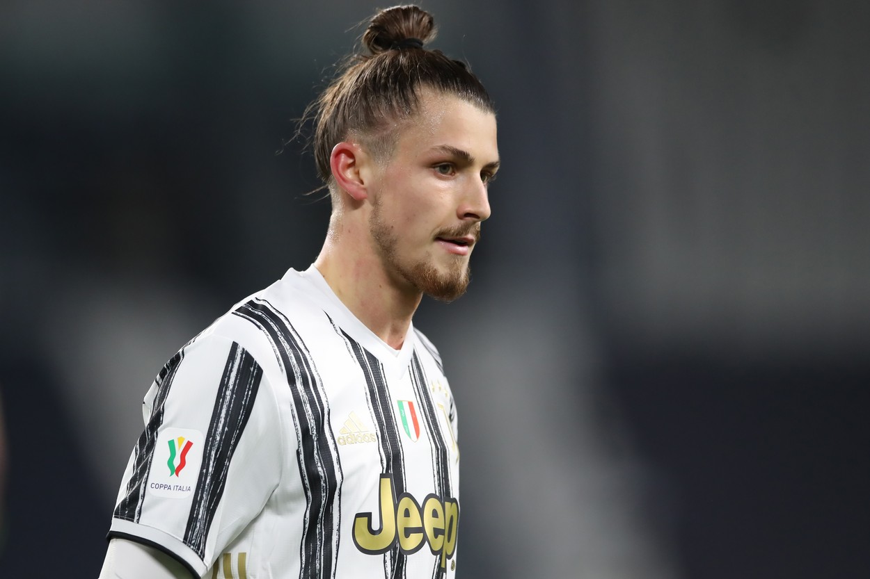 Adio, Juventus? Radu Drăgușin, folosit drept "monedă de schimb". Cu cine ar urma să semneze fundaşul român