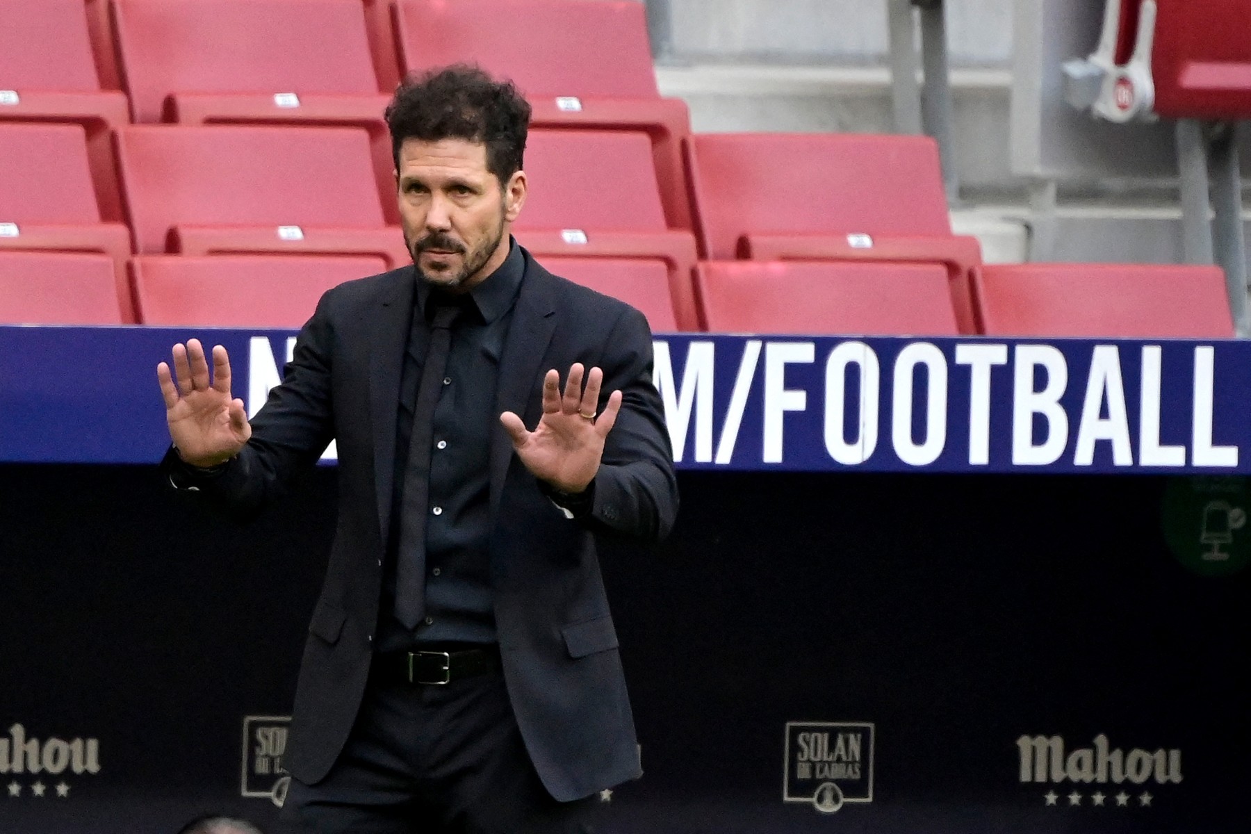 Simeone salută revenirea lui Xavi în Spania: "Știe tot ce înseamnă Barcelona"