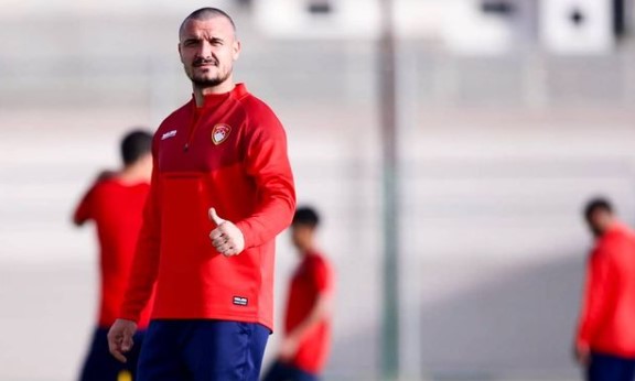 Constantin Budescu, în tricoul FCSB-ului! Suporterii îl cer înapoi: Cel mai bine îți stă în roșu și albastru